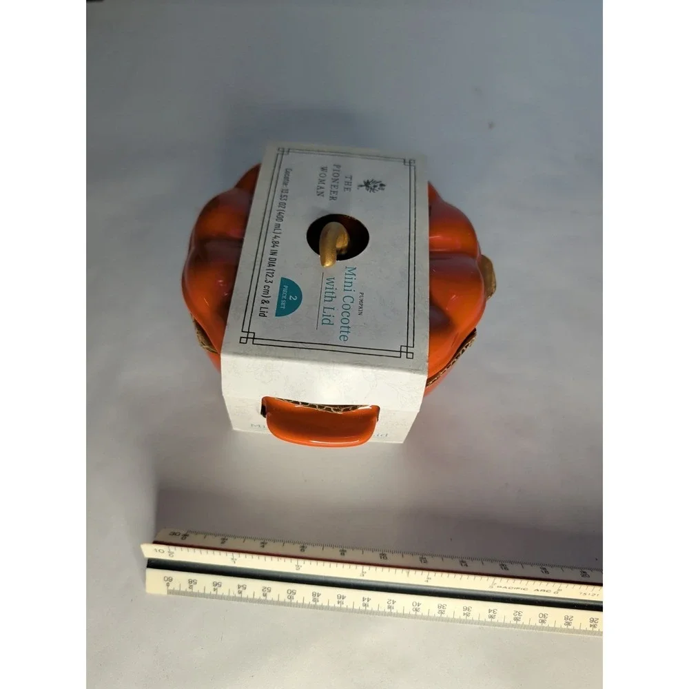 The Pioneer Woman Stoneware 2 Cup Pumpkin Cocotte with Lid, Orange Brand New